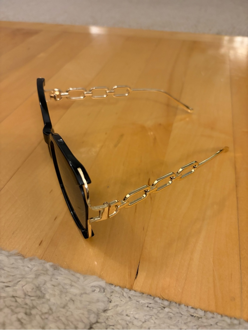Black & Gold Women's Fashion Sunglasses